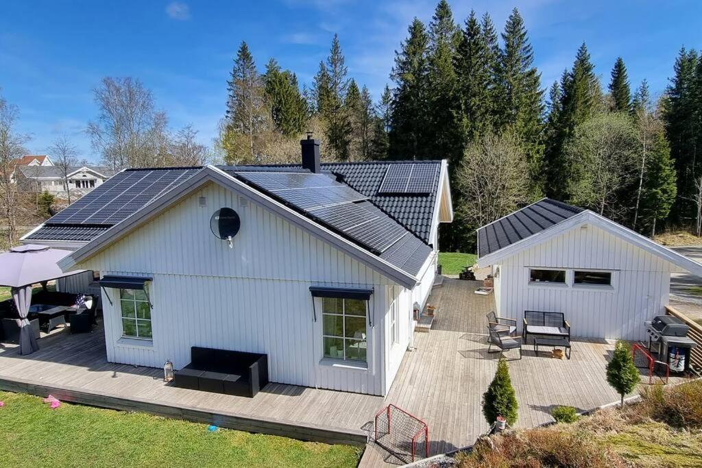 Family Friendly Villa With Sauna In The Nature Borås Eksteriør billede